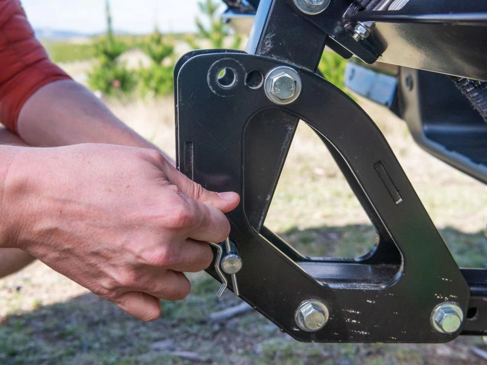Vertical Bike Rack (Hitch Mount) - 3 Bike Carrier - Image 4